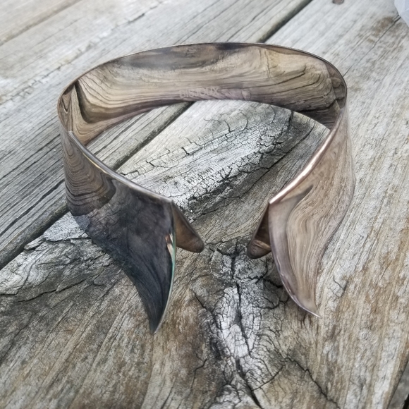 Metal shirt collar sterling on brass bold necklace - Picture 4 of 4